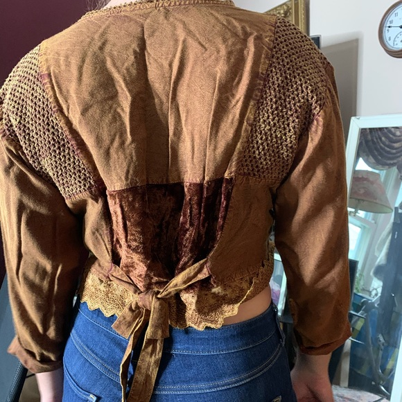 70’s Hippie Crop Top - Picture 5 of 6